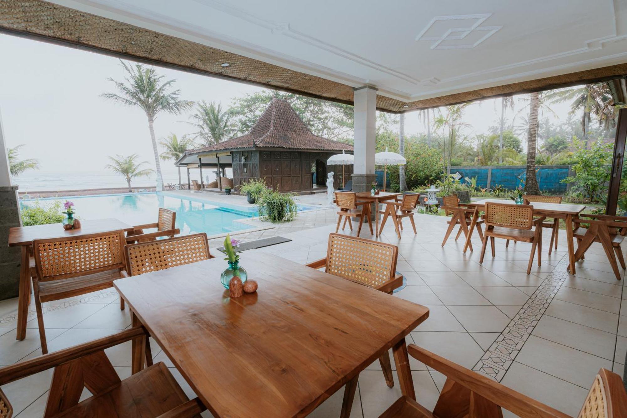 Bali Hai Island Resort Pekutatan  외부 사진