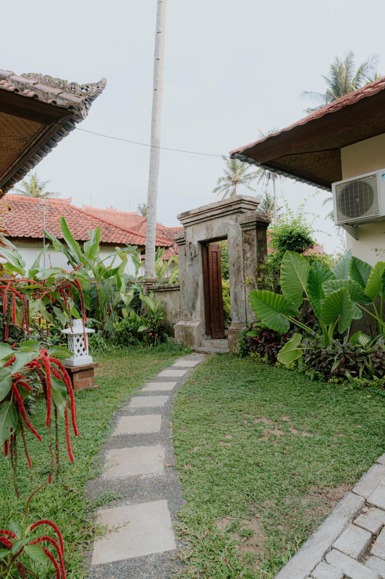 Bali Hai Island Resort Pekutatan  외부 사진